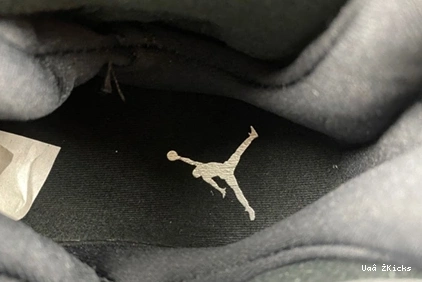658 Retro Jordan Classic Winterized 8 FD1334-001 Gunsmoke 0928
